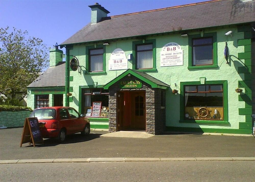 Causeway Tavern Bed & Breakfast Bushmills Exterior foto