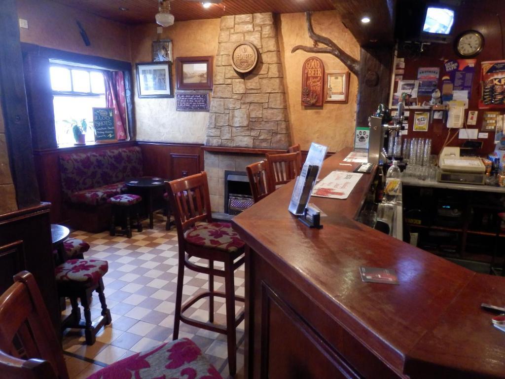 Causeway Tavern Bed & Breakfast Bushmills Exterior foto
